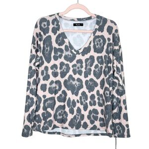NWT Michael Lauren Vneck Animal Print Sweater